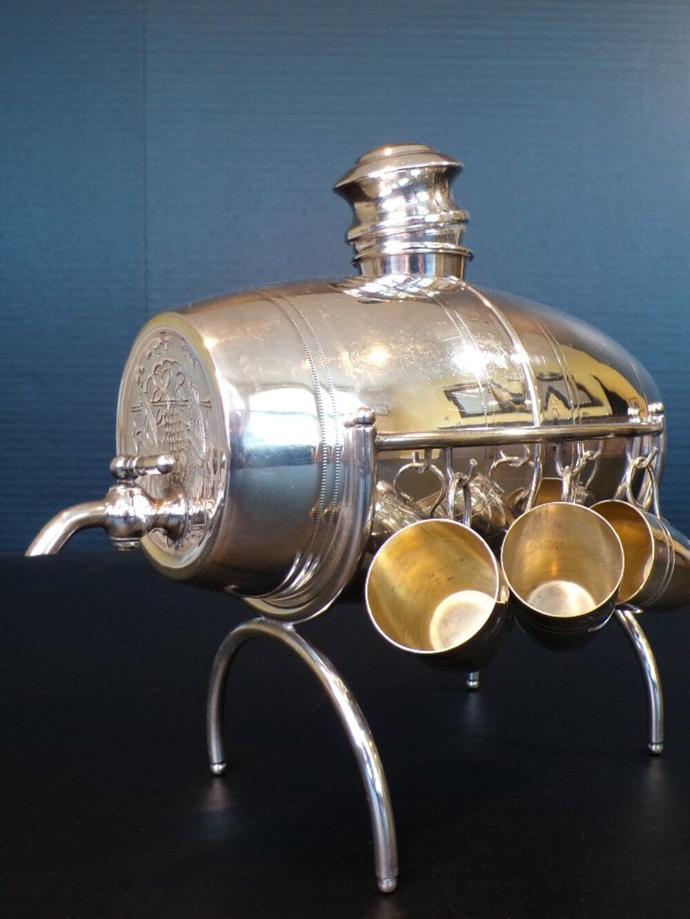 Vintage Judaica Silver Plated Wine Decanter in Stand and 6 Miniature Cups